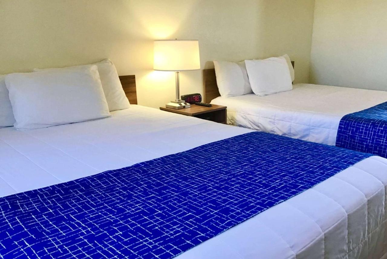 Travelodge By Wyndham Three Forks Ngoại thất bức ảnh